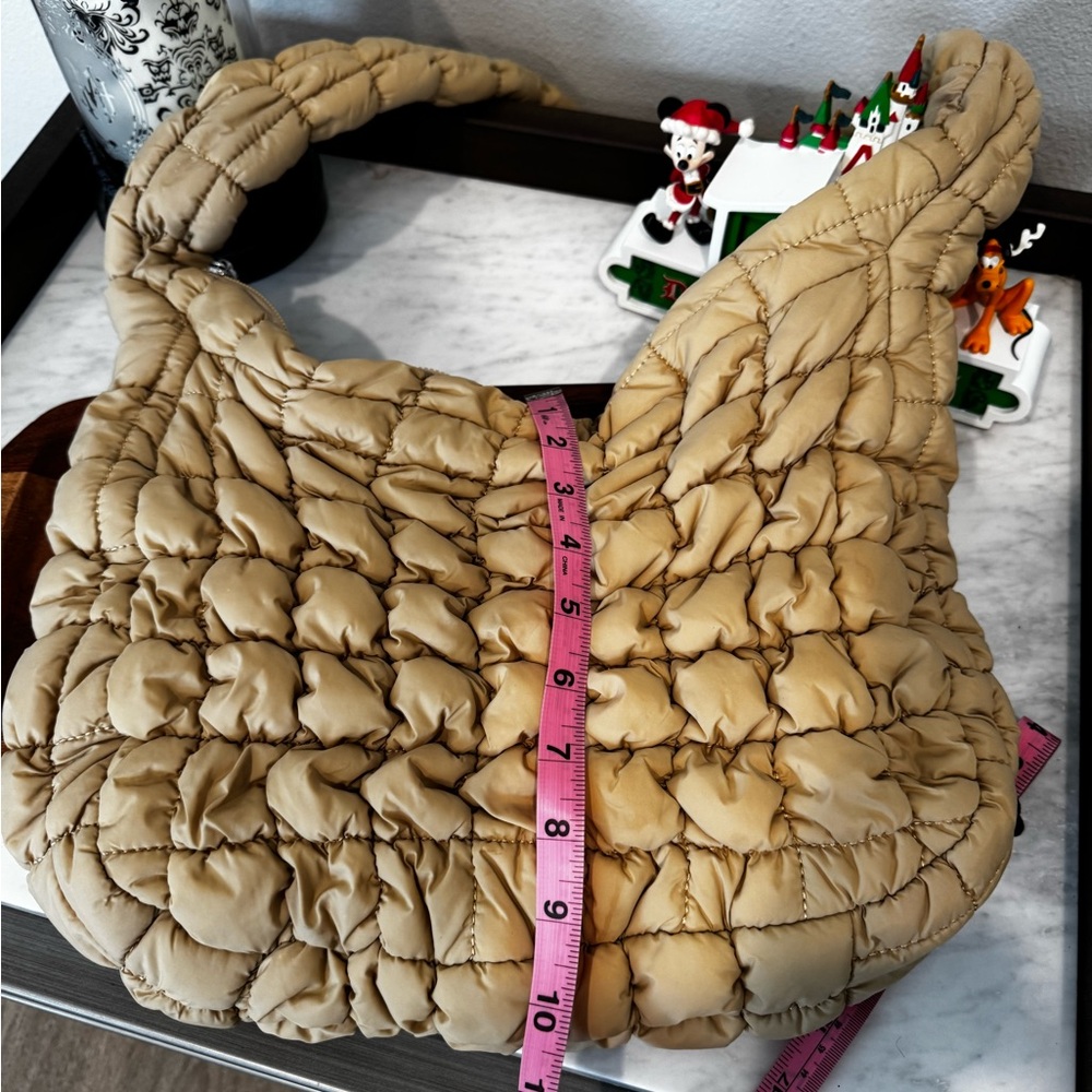 Viral puffy bag - tan/beige new no tags - Picture 5 of 5